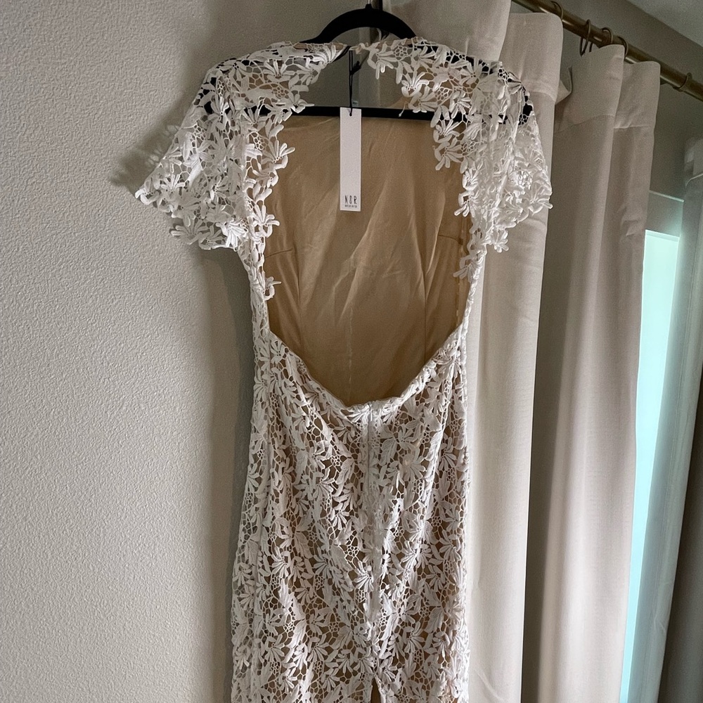 Lace Dress, Open Back - Picture 7 of 9